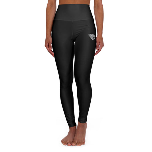 High-Waisted Black Yoga Leggings with Subtle Logo — Studio & Workout Activewear